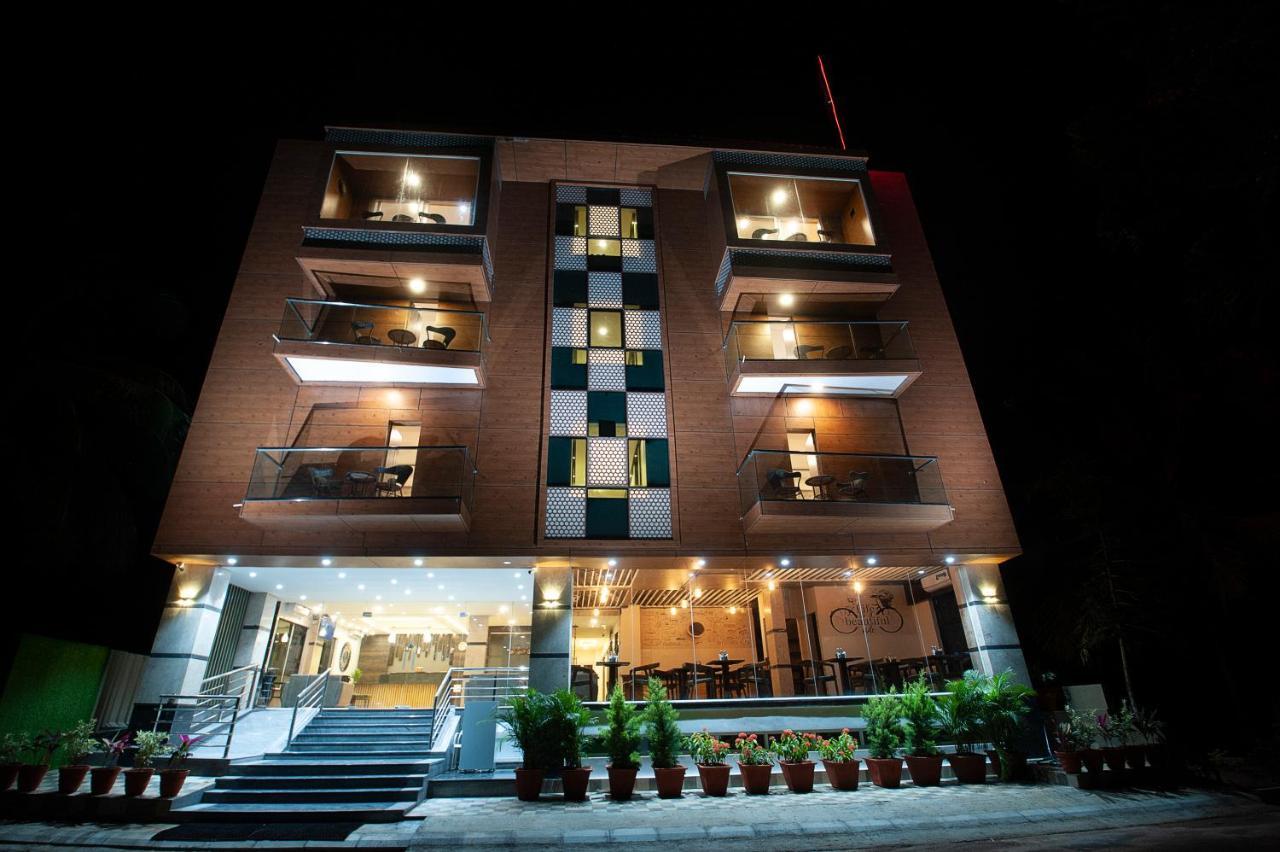 Abm Boutique Hotel By Purple Cloud Dod Jala Buitenkant foto